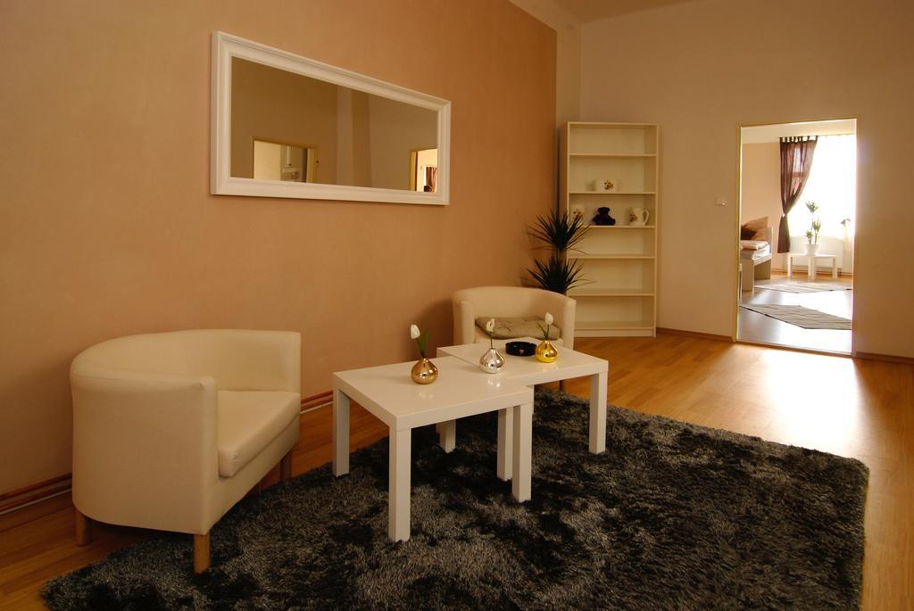 Fontana Pizzeria - Pension Ceske Budejovice Room photo